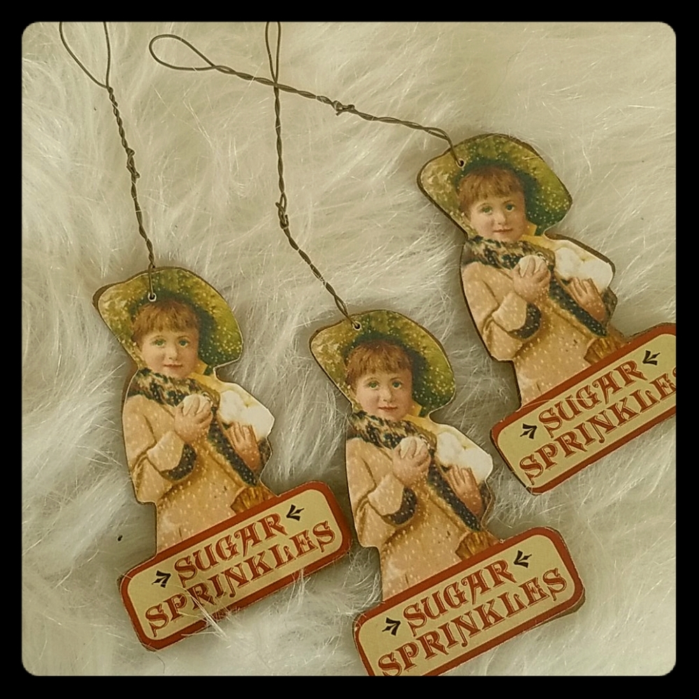 ⭐️ Retro Holiday Christmas ornaments